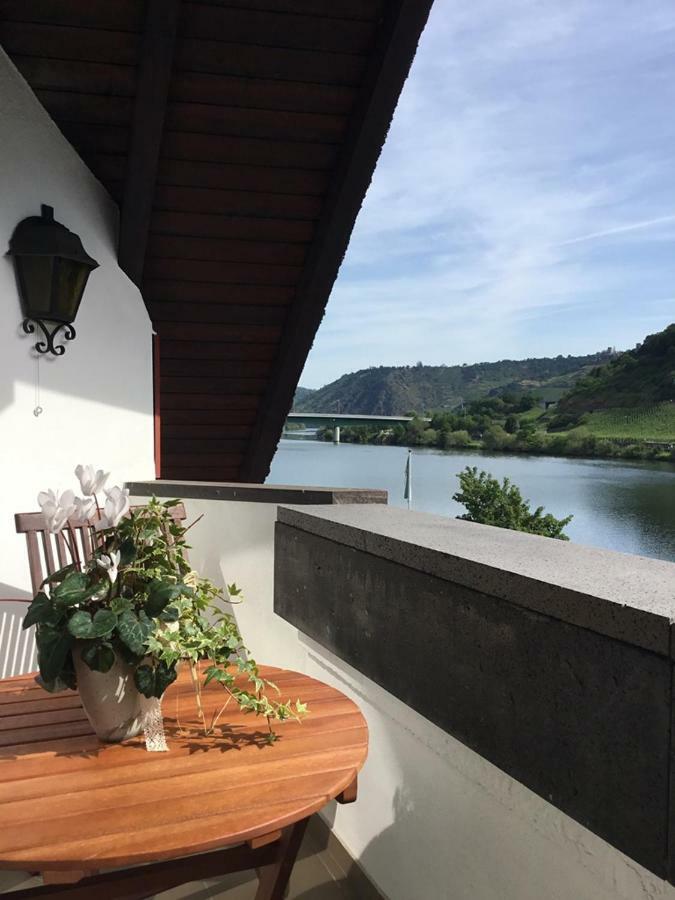 Ferienwohnung Altes Fachwerkhaus Mutter Mosel Löf Exterior foto